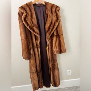 Designer Mink coat, Size Medium